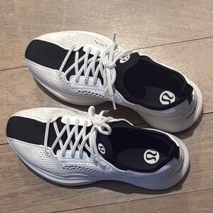 Lululemon Chargefeel 3 Sneakers